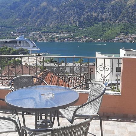 Apartments Krivokapic Kotor Exteriör bild