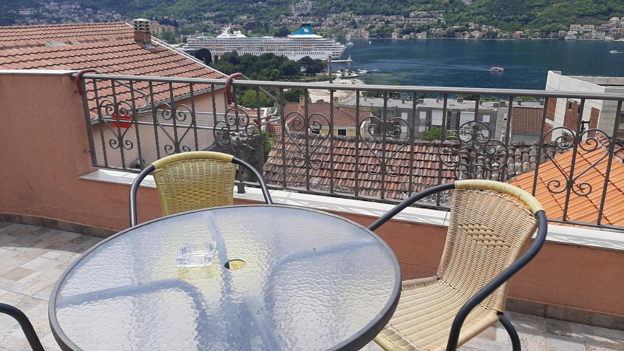 Apartments Krivokapic Kotor Exteriör bild